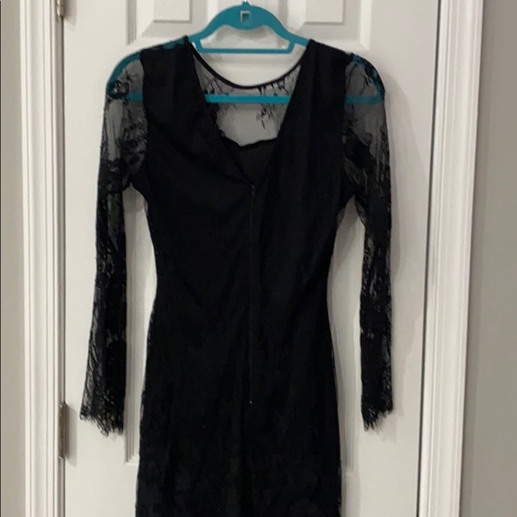 Black lace dress - Picture 5 of 7